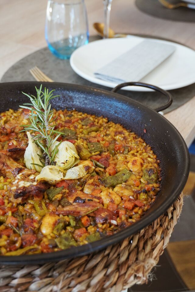 Arroz de Conejo con Alcachofas y Garrafon