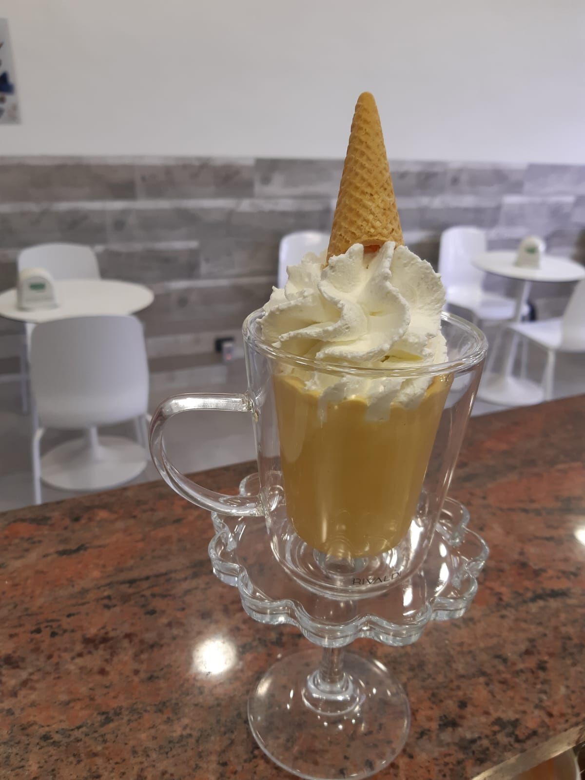 creme e zabaioni con panna