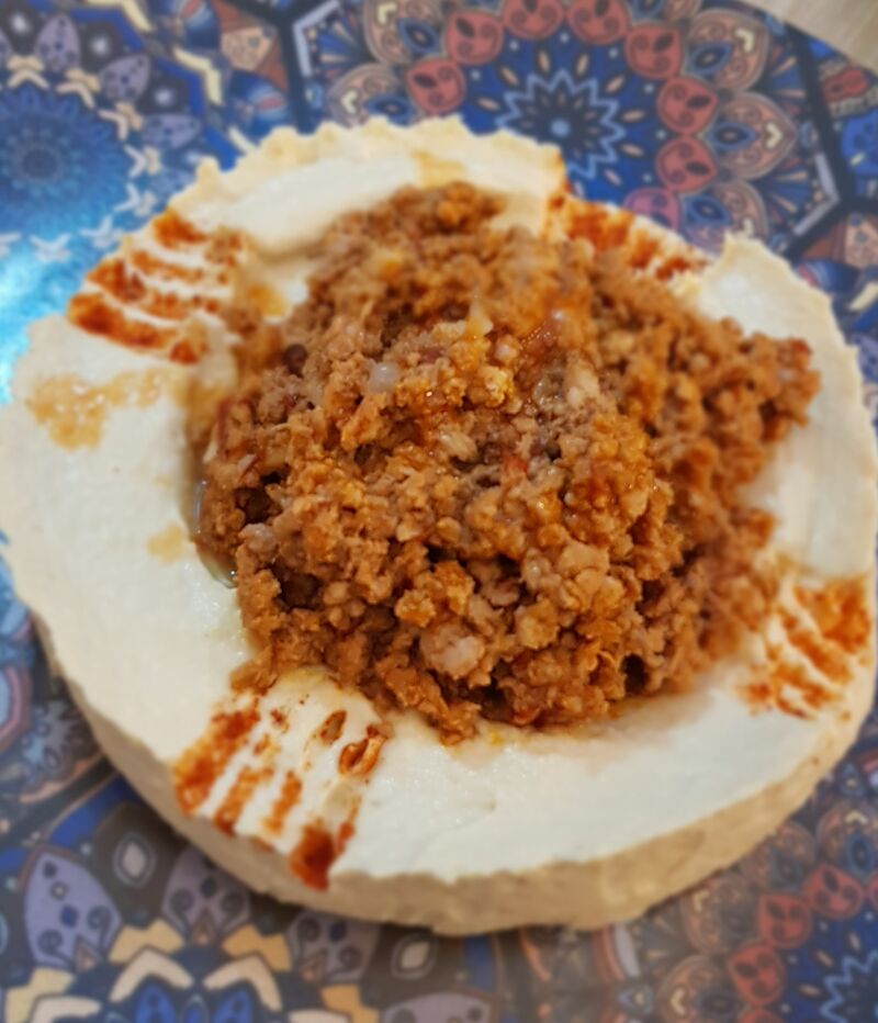 Hummus con Carne
