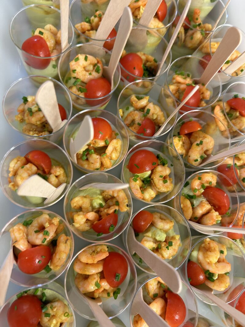 Verrine mousse d’avocat et y crevettes marinées