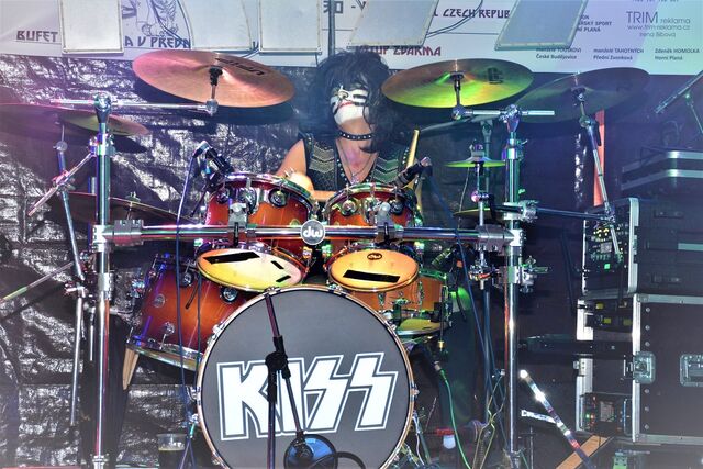 KISS revival CZECH REPUBLIC