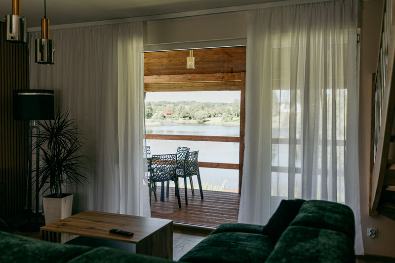 Piękny widok na jeziero