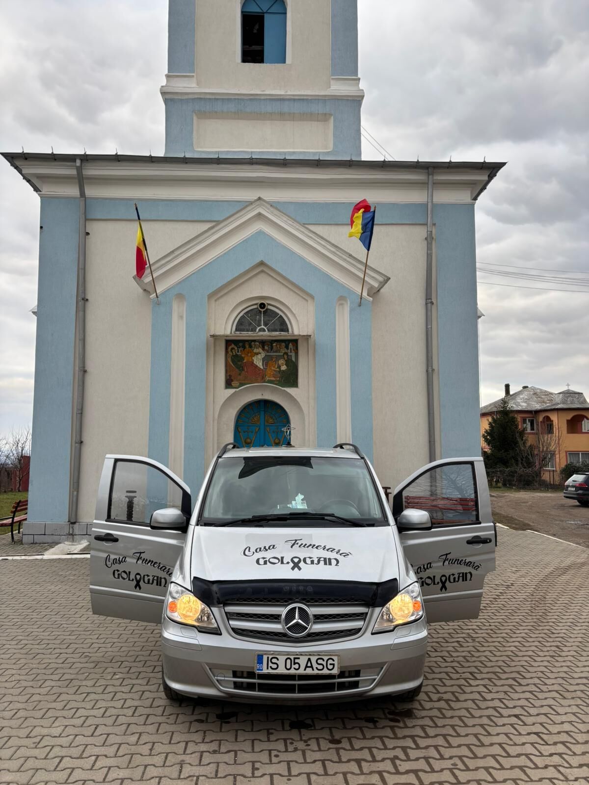 Auto speciale funerare