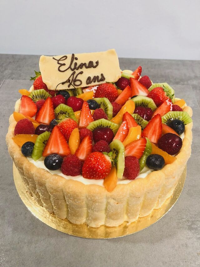 Charlotte aux fruits