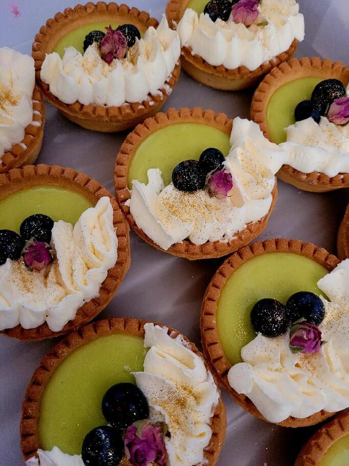 Tartaletky s lemon curd