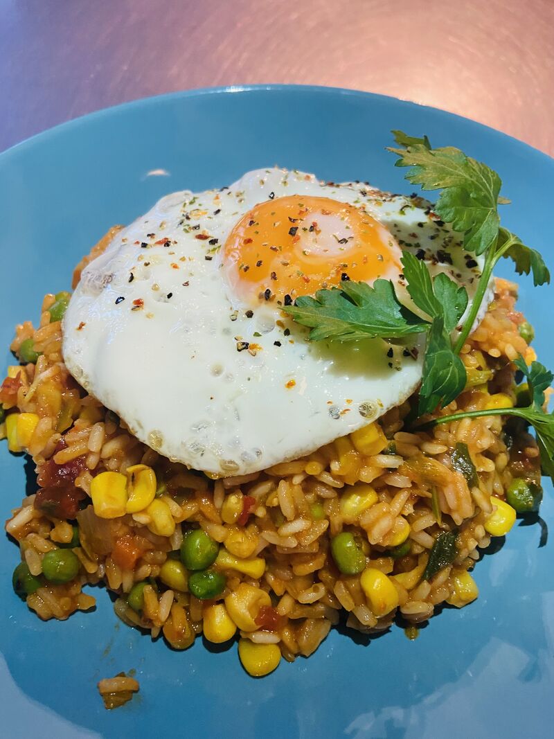 Nasi Goreng als Mittagstisch 