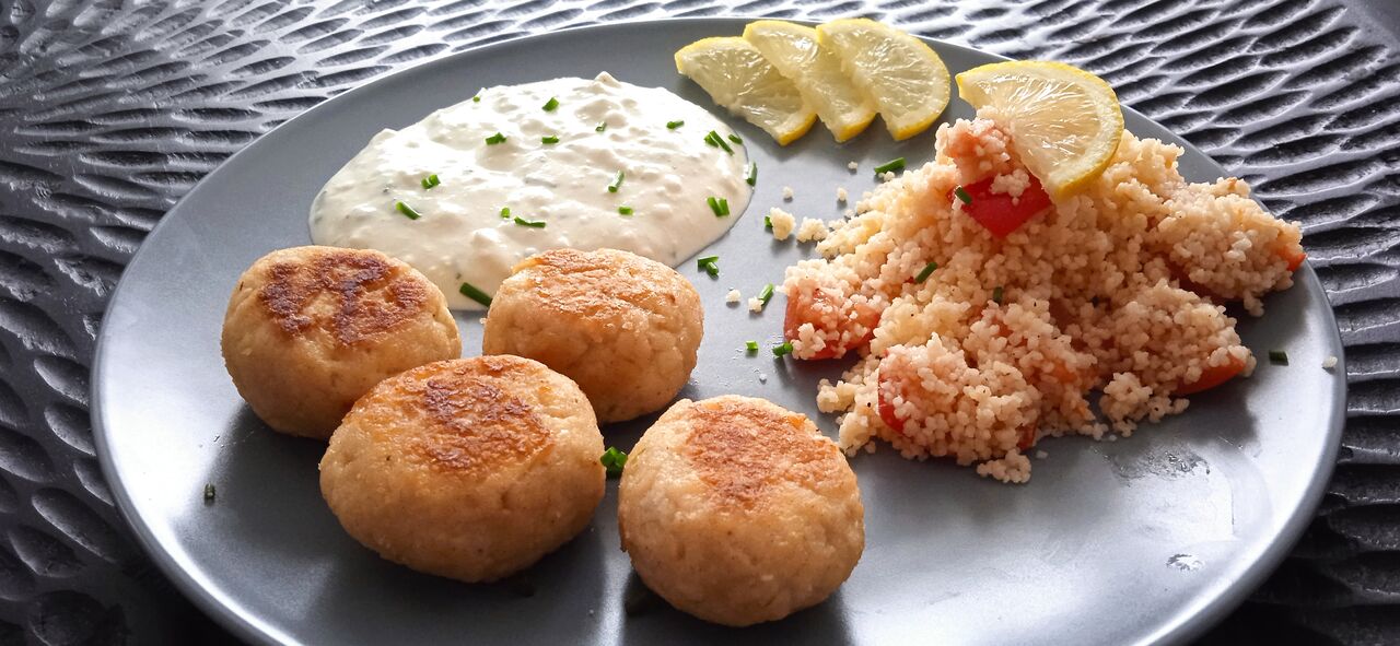 Boulette de poulet à la grecque, sauce féta