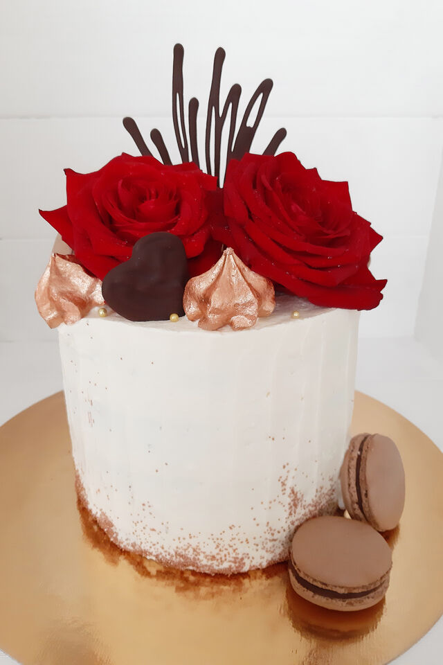 Layer cake crème et fleurs fraiches (5,00€)