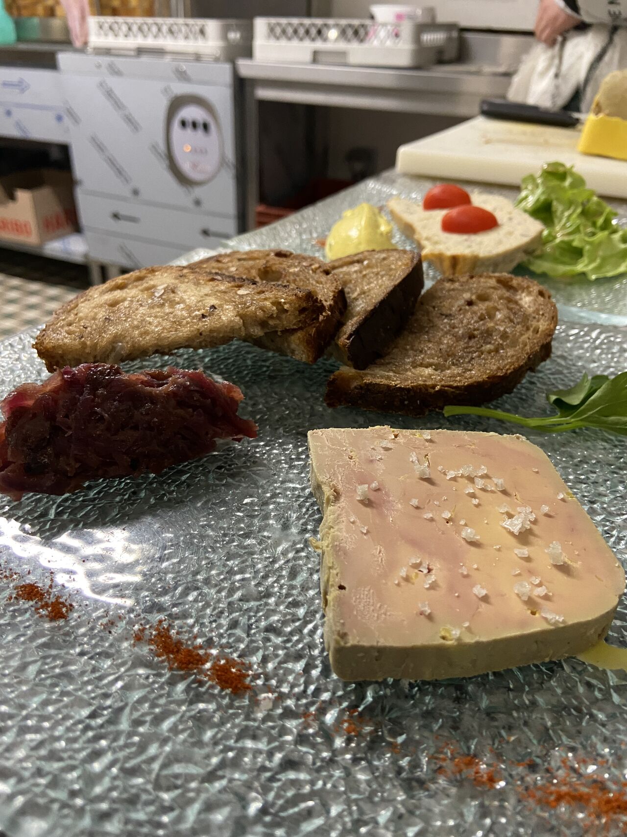 Foie gras maison avec ses toasts