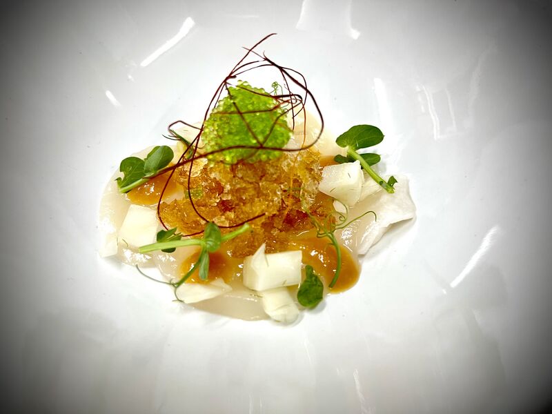 Carpaccio de vieira amb granissat i fonoll