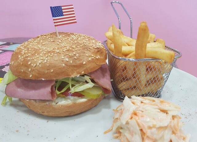 BAGEL AU PASTRAMI DE BOEUF