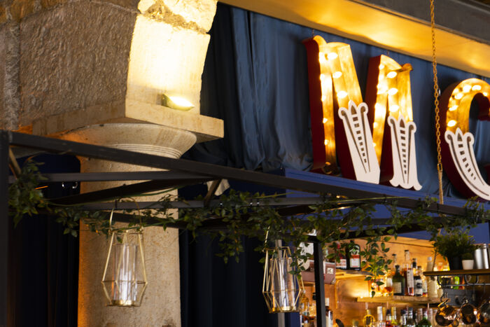 Milord Circus 27 Rue De St Cyr 69009 Lyon