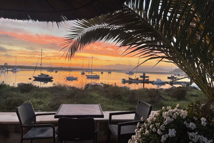Café Na Ria - Alvor | European cuisine near me | Book now
