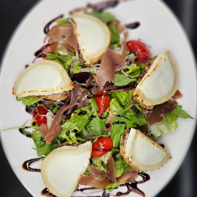 Salade chèvre chaud