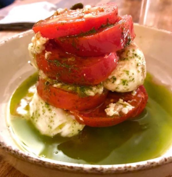 la simplicité : tomate-mozza