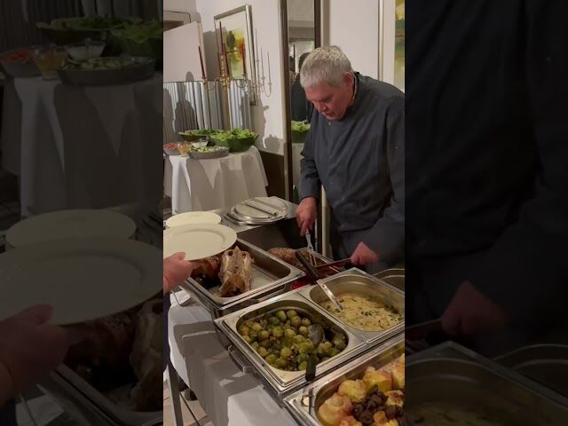 Gänsebuffet im Restaurant Uelfetal