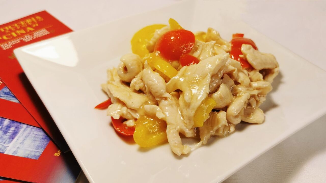 Pollo con peperoni