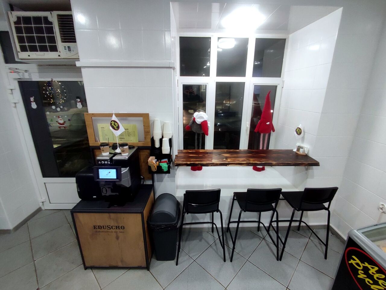 Kawka na miejscu i na wynos