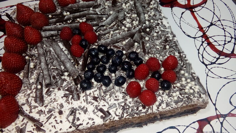 Encarga tus tartas en Tots, hay multitud de variedad. Consúltanos.