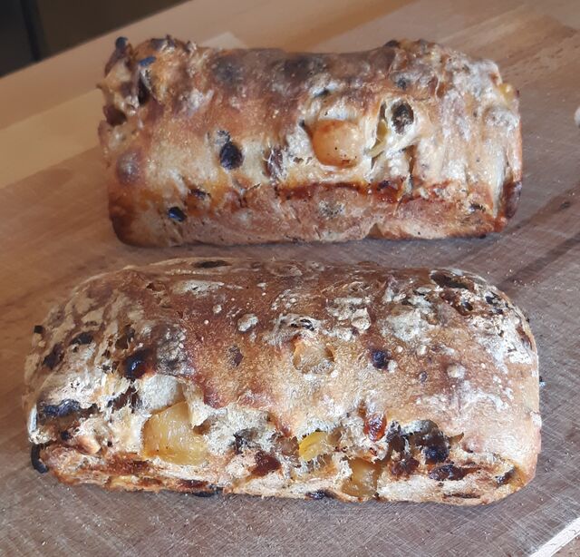 Pain aux fruits