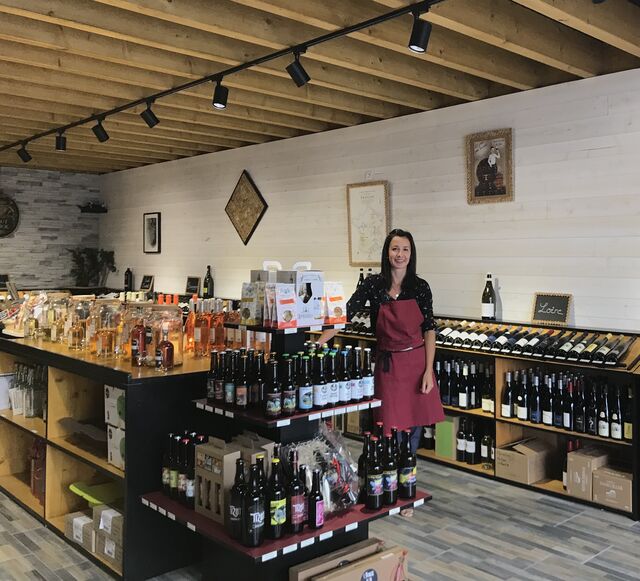 Alizée Caviste & Sommelière
