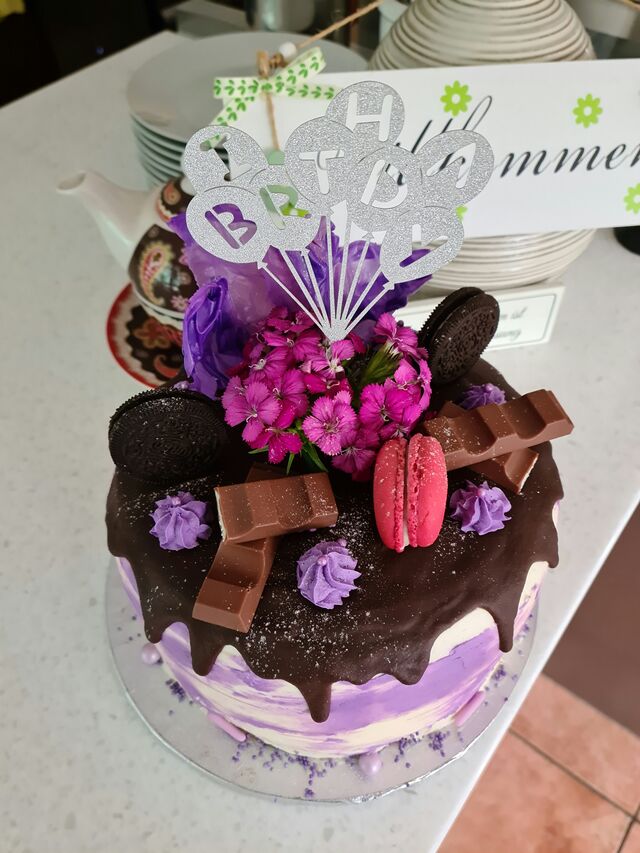 Blümchen Torte individuelle Füllungen 