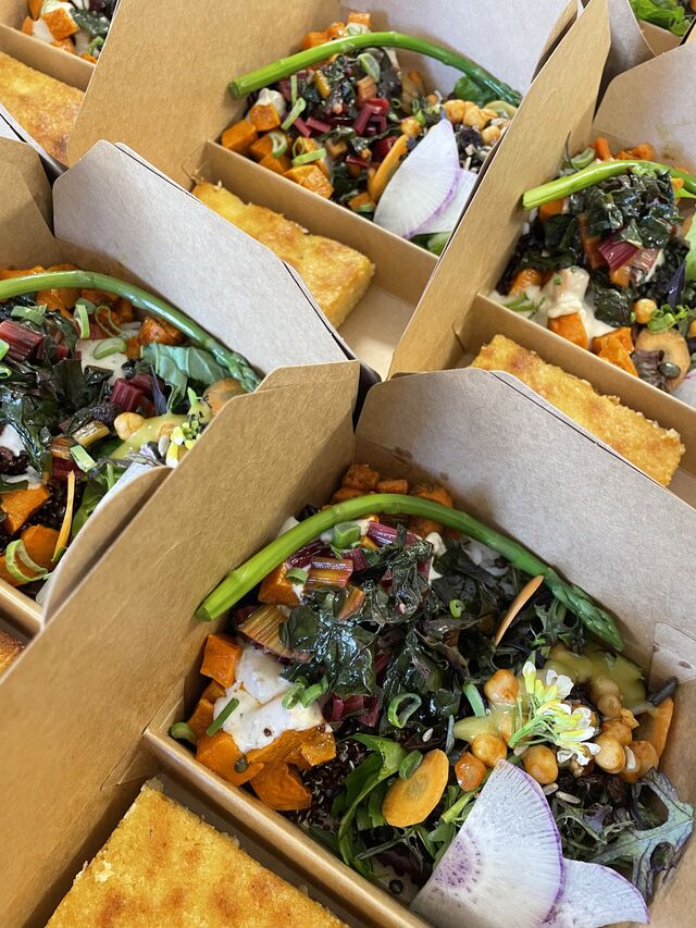 Box repas sans gluten : Buddha Bowl et financier citron
