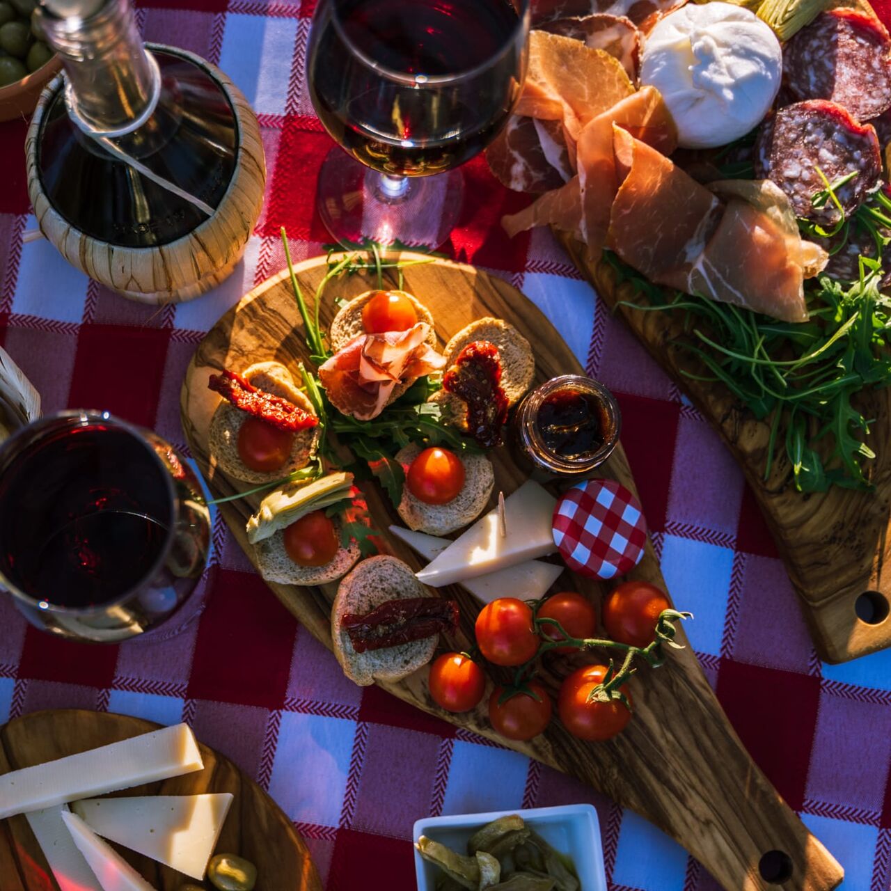 Tagliere con prodotti tipici locali a KM 0 