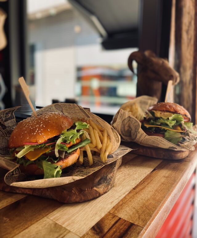 PLUS TU ES LOURD, PLUS TU ES DIFFICILE À KIDNAPPER..... PROTÈGE-TOI MANGE NOS BURGERS !