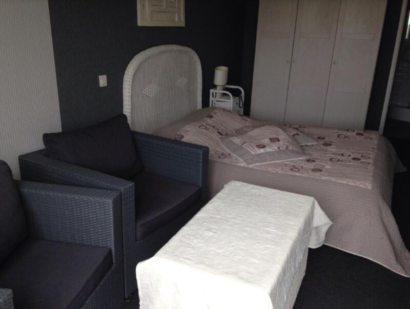 Le tarif d'une nuit pour 1 personne est de 68 €; en formule étape 95 € / pour 2 personnes 82 € la nuit