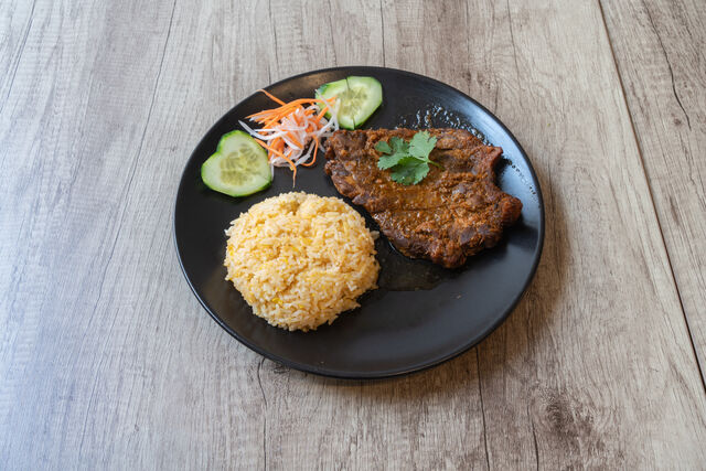 Porc grillé à la citronnelle