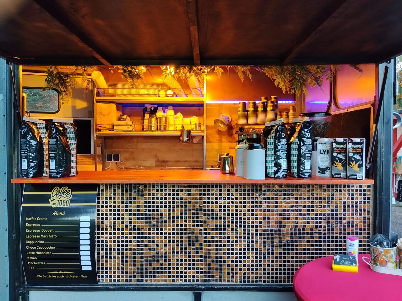 Coffee to go – Mobiler Barista-Genuss für Ihr Event