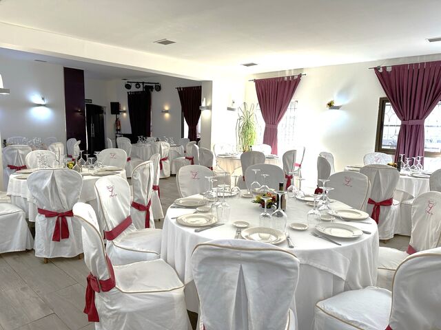 Salon VIP aforo 60 personas 