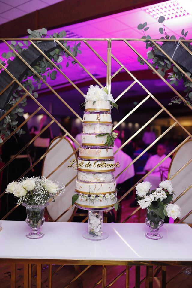 Pièce montée 100p sur 7 etages 