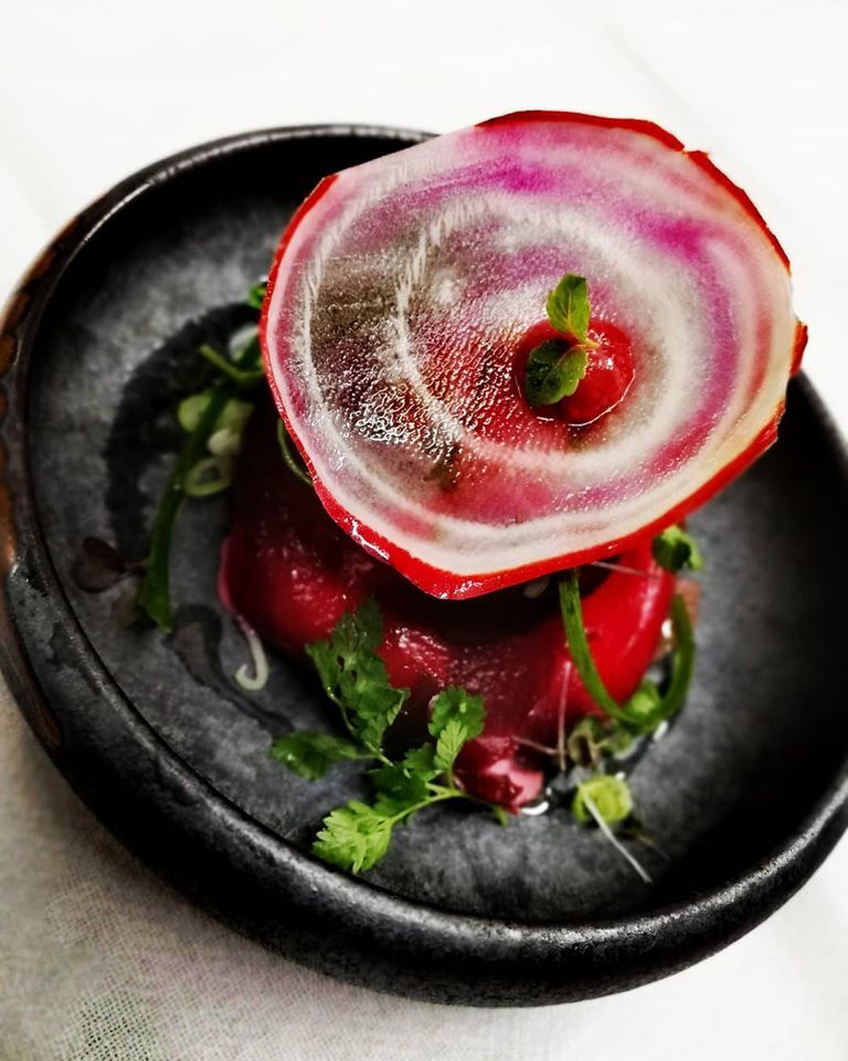 Charlotte de betterave cœur fondant St Marcellin, confiture de cébettes 