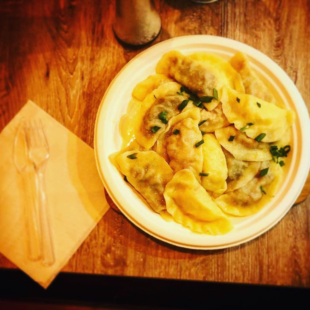 MIX, 10 pierogów gotowanych na wytrawnie, kazdy jest innego smaku, czyli do spróbowania 10 róznych smaków.