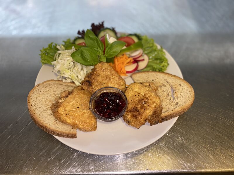 Paniertes Hirzenkäse 