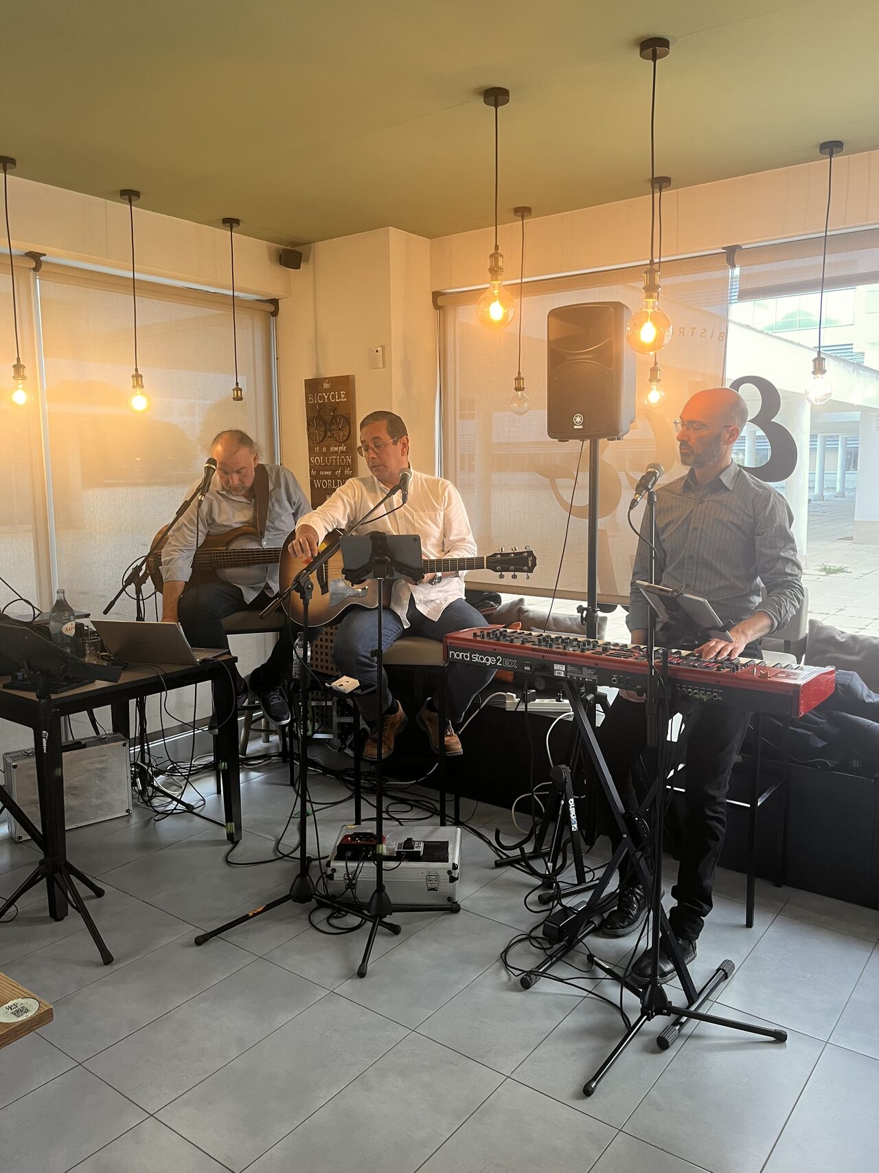 Live Music on Selected Fridays 🎼