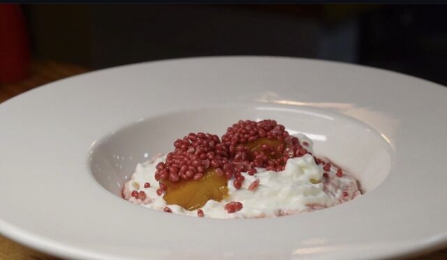 Tocinillo de Cielo, Espuma de Maracuyá y Petazetas