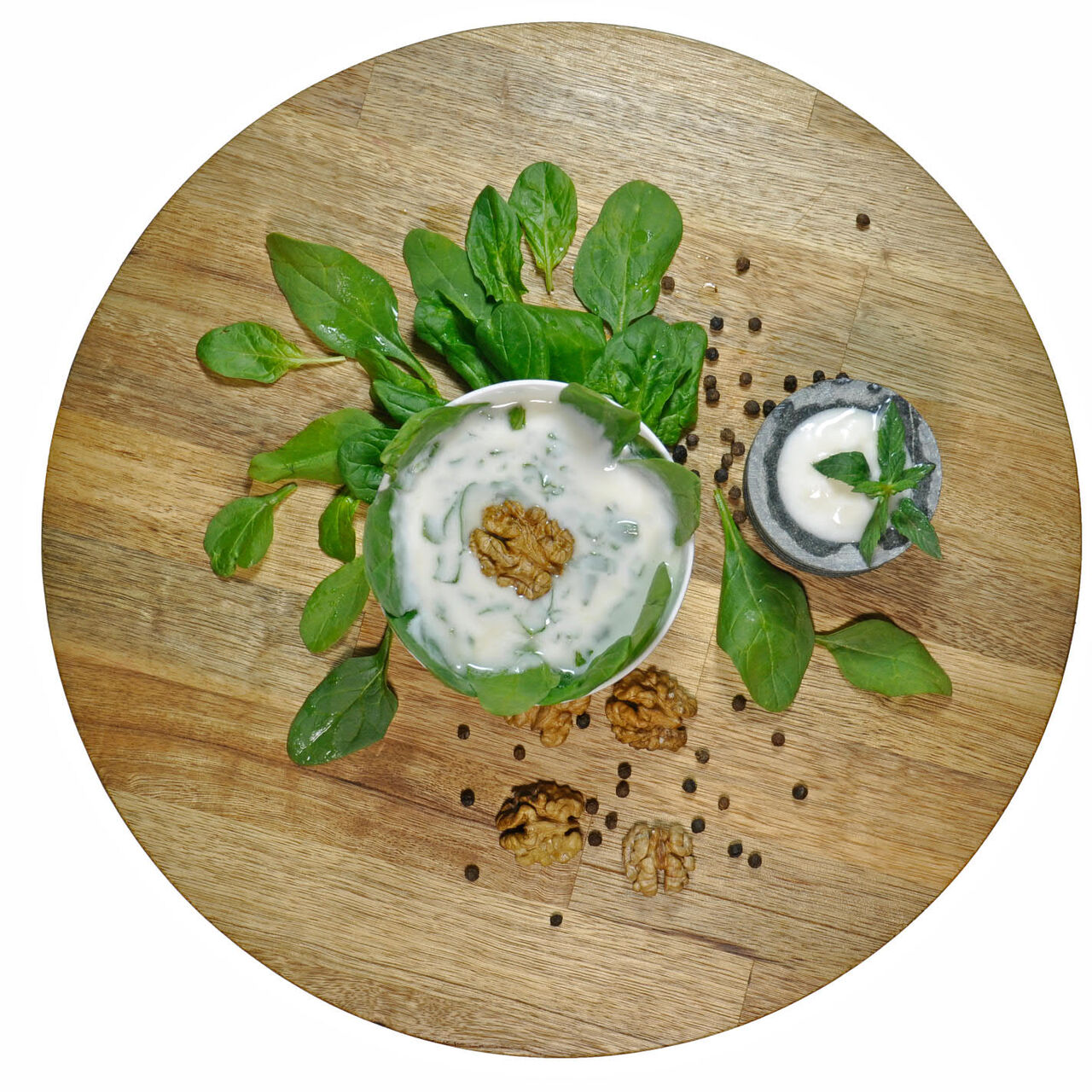 YOGURT CON SPINACI
Yogurt, spinaci, noci, sale