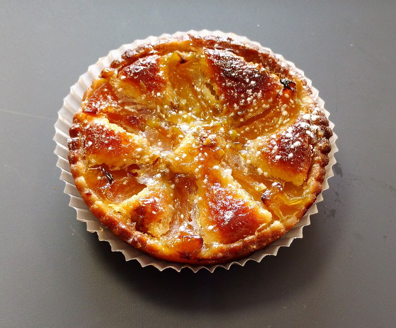 La tartelette abricots - amandes