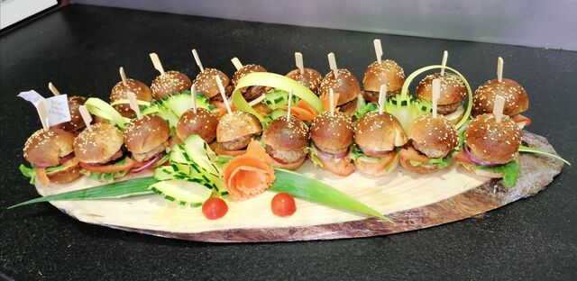 Mini burgers fait maison! Différentes sortes de réductions salées à découvrir ! 