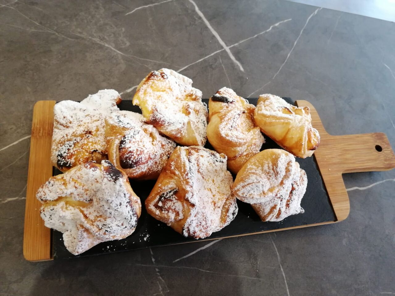 Hausgemachte Mehlspeisen 