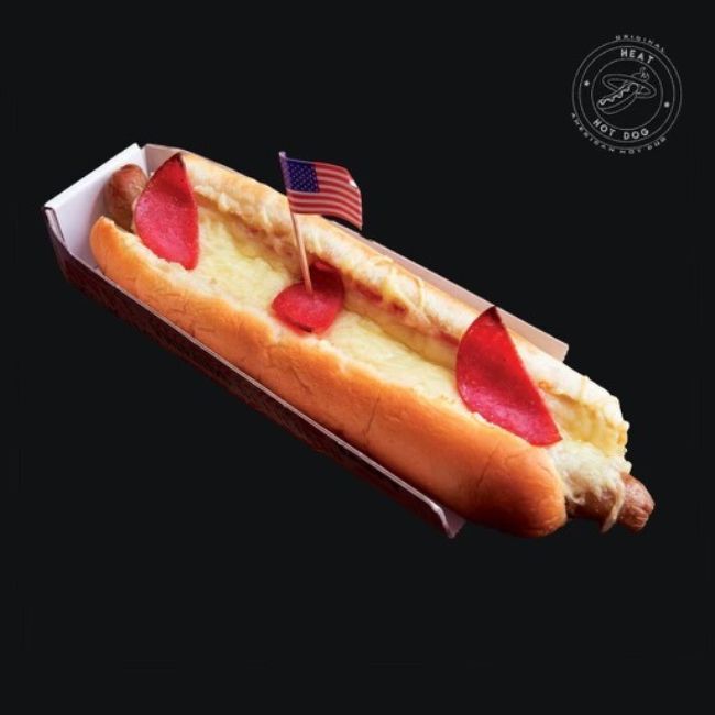 THE LITTLE ITALY - S 6.20 euros / M 9.20 euros