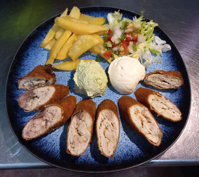 FLAMENQUIN DE PEZ ESPADA Y LANGOSTINOS