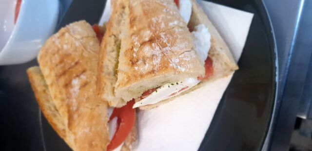 Bocata de Mozzarella.