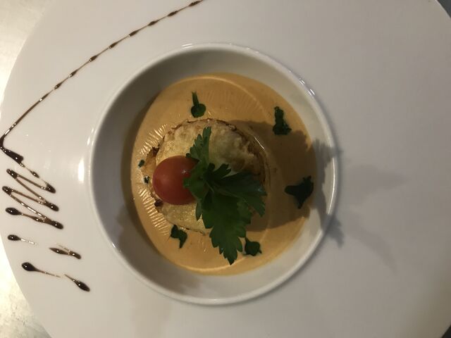 Lasagne d’émiette De Tourteau au jus de langoustines