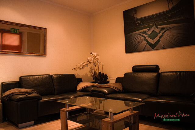 Zigarren und Whiskey Lounge