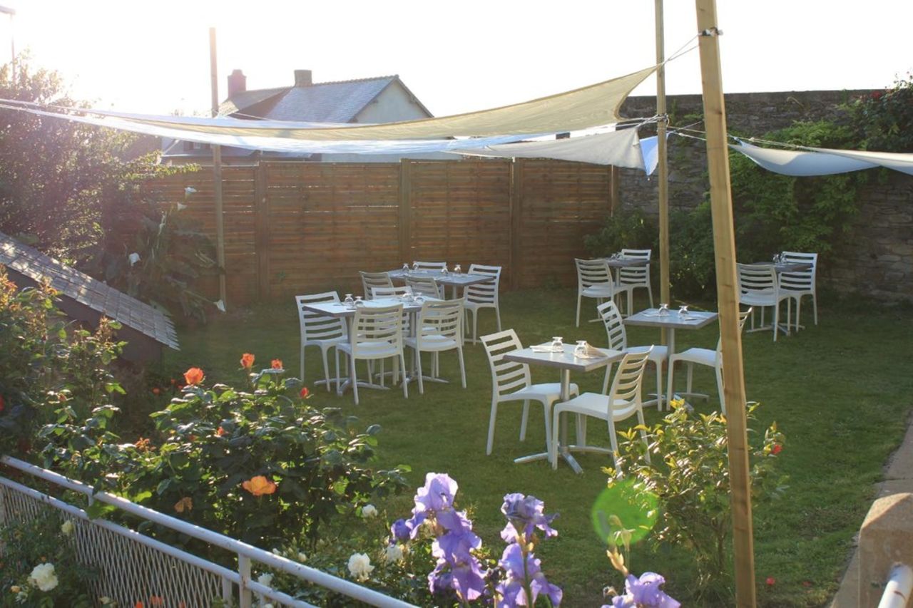 Profitez du jardin, la saison des beaux jours.