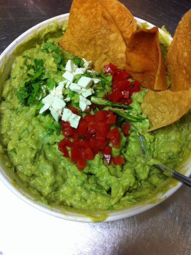 Guacamole con totopos 